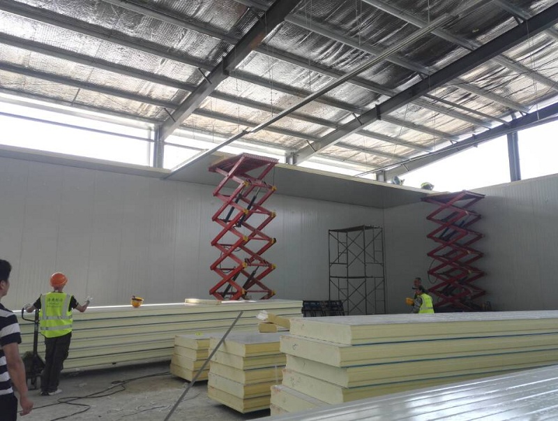 圖為聚氨酯冷庫板